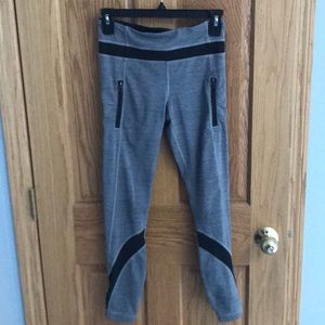 Lululemon 7/8 mesh zip pocket legging